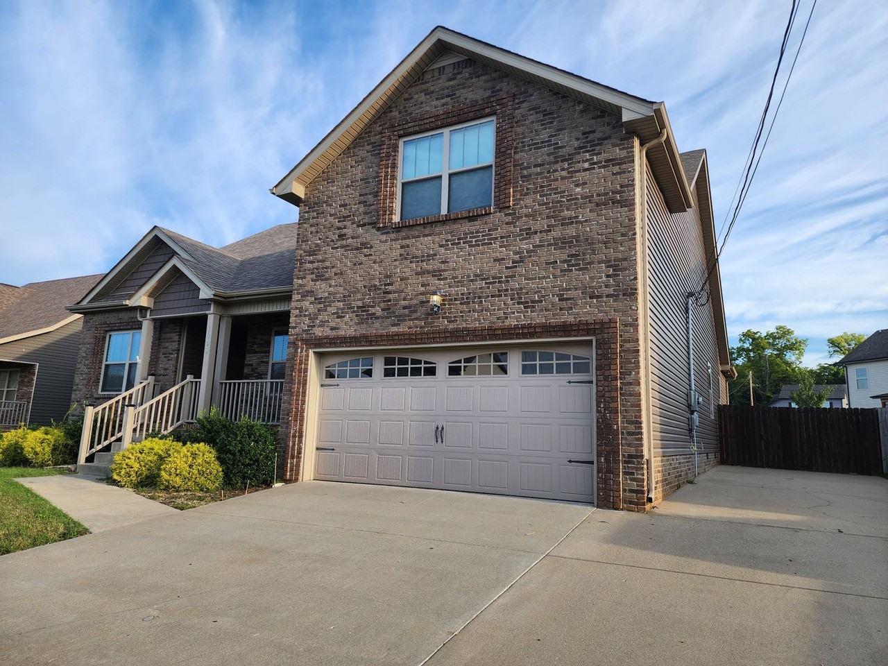 1003 Sunrise Dr - Photo 2 of 38