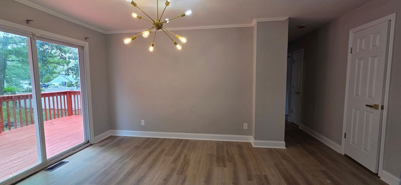 8 Kim Ln - Photo 6 of 12