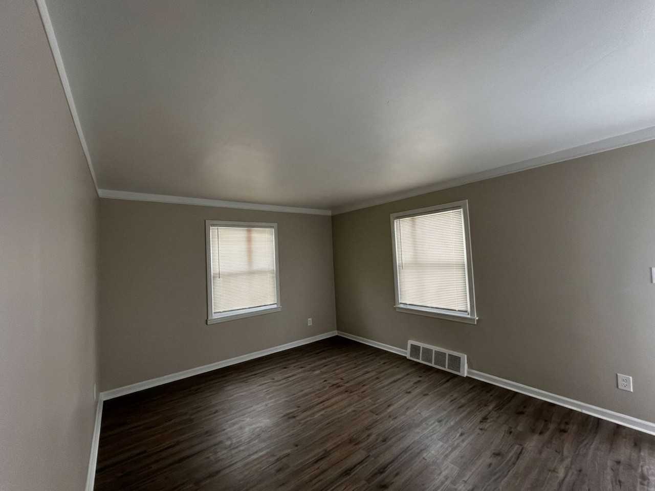 6348 Lodewyck St - Photo 3 of 16