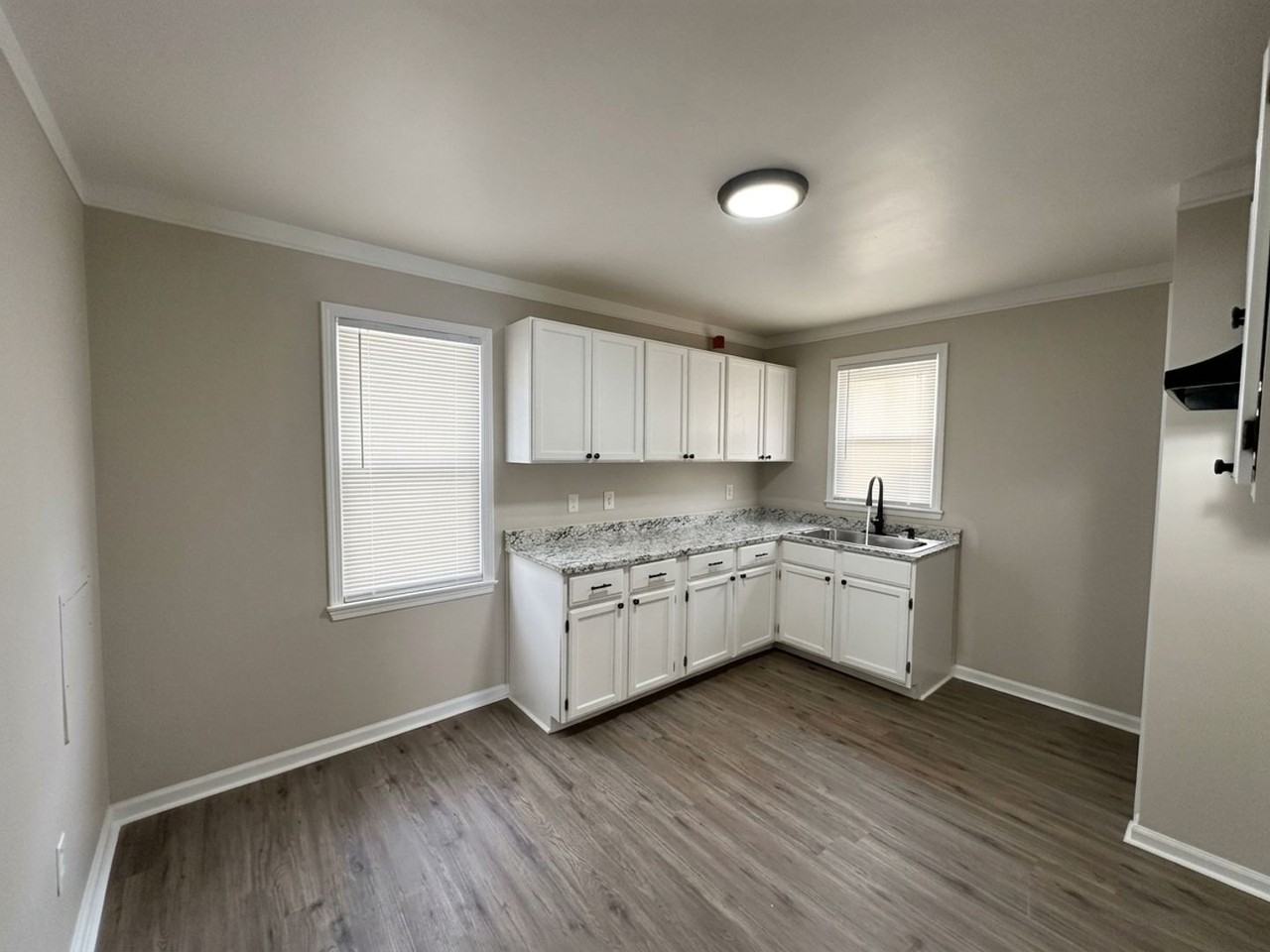 6348 Lodewyck St - Photo 4 of 16