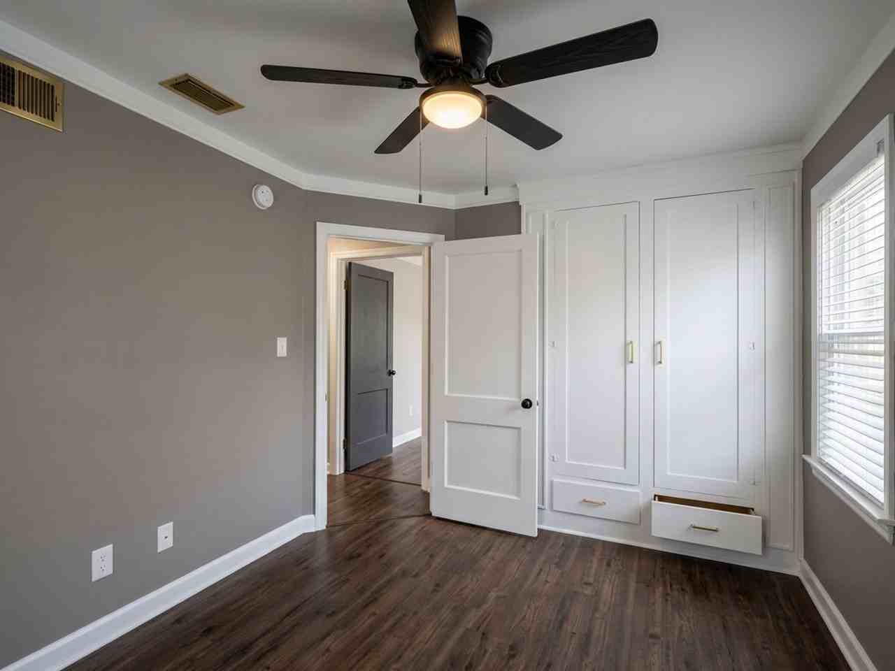 6348 Lodewyck St - Photo 6 of 16