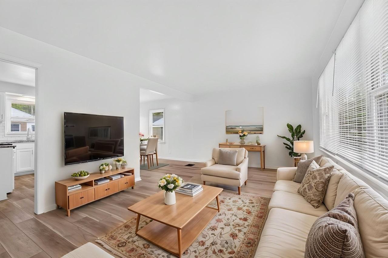 176 Robinwood Ave - Photo 3 of 35