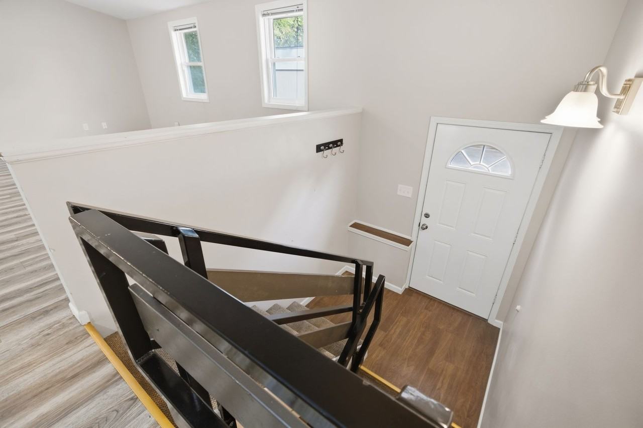 2309 Anderson Ave - Photo 7 of 49
