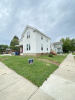 featured image of 304 W Irving Ave