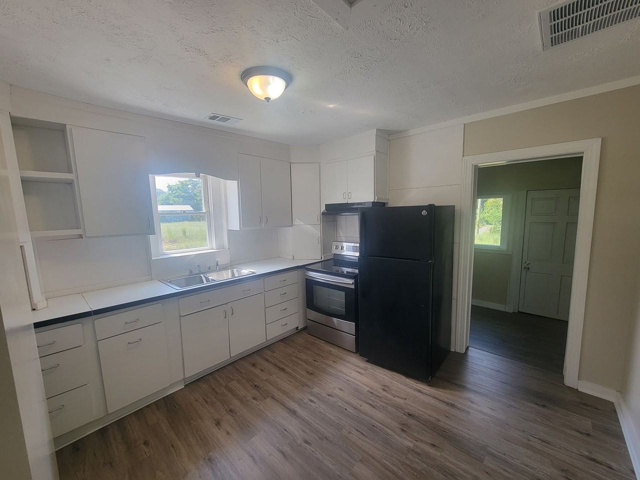 2133 Grand Blvd - Photo 6 of 13