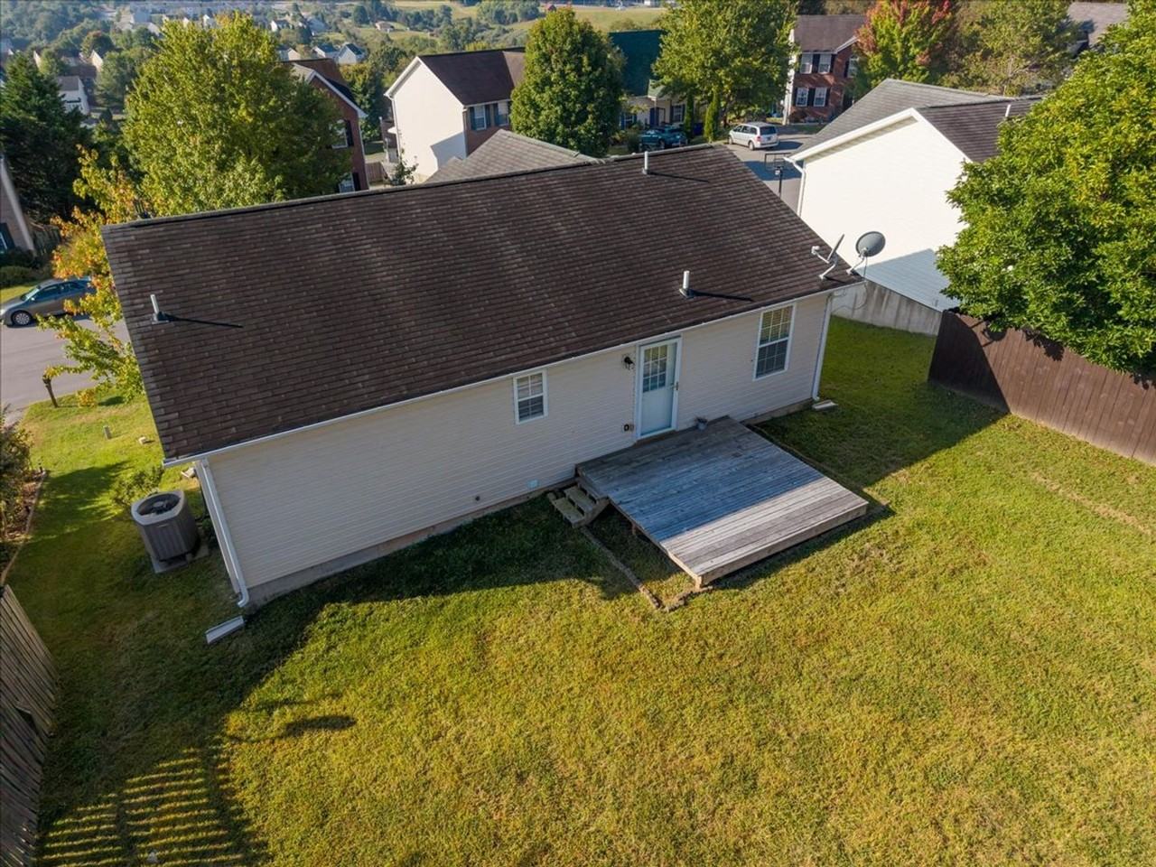 170 Wistaria Dr - Photo 2 of 28