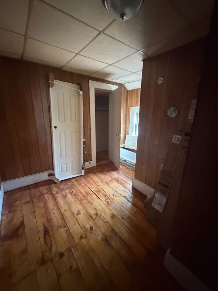 804 East Main St - Photo 3 of 11