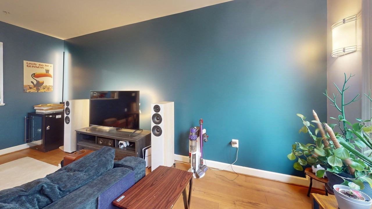 1346 Monroe St Nw - Photo 2 of 22