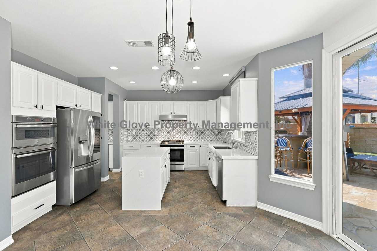 7809 E Hampshire Rd - Photo 6 of 18