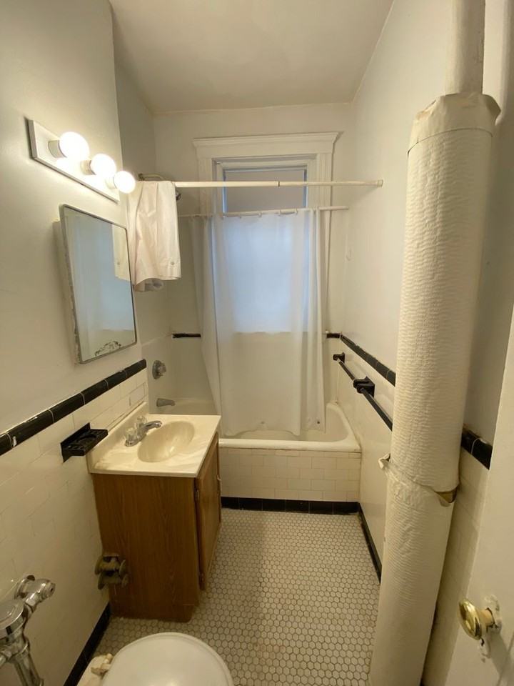 1689 Commonwealth Ave - Photo 5 of 5