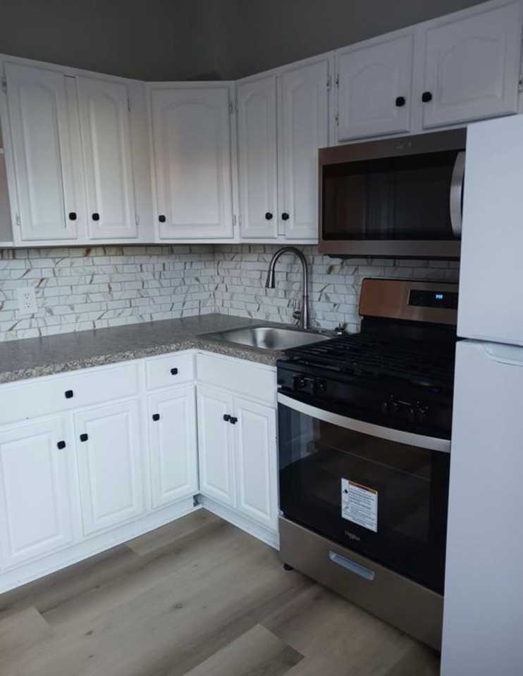130 Pear St - Photo 6 of 6