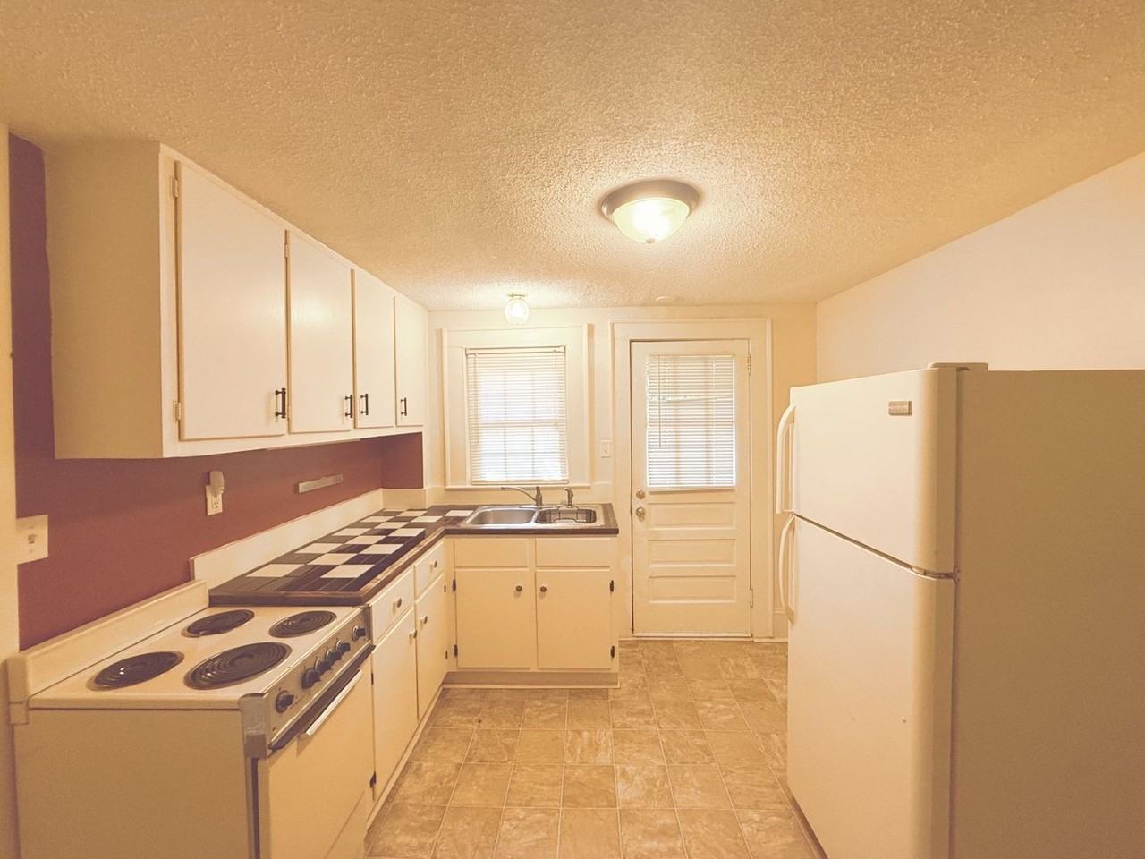 114 S Randolph Ave #C - Photo 4 of 13