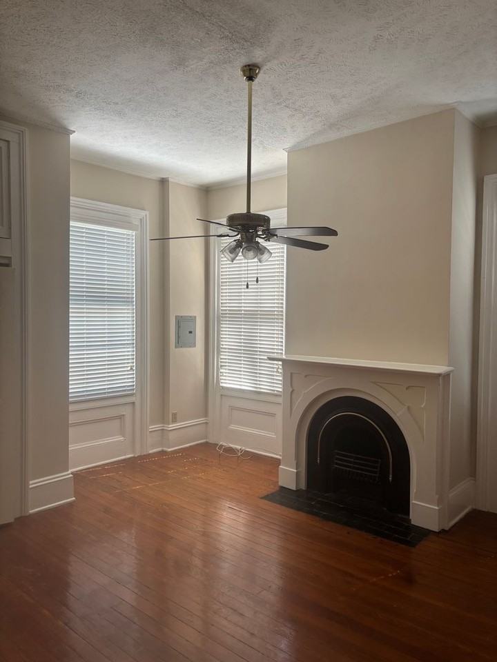 846 Hickman Rd #A - Photo 5 of 5
