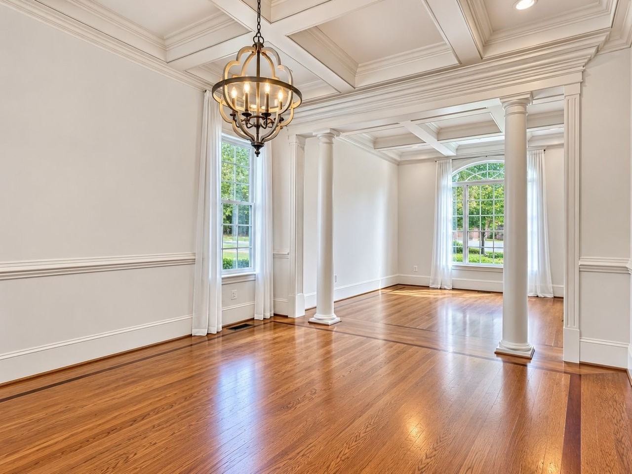 7517 Henson Forest Dr - Photo 4 of 25