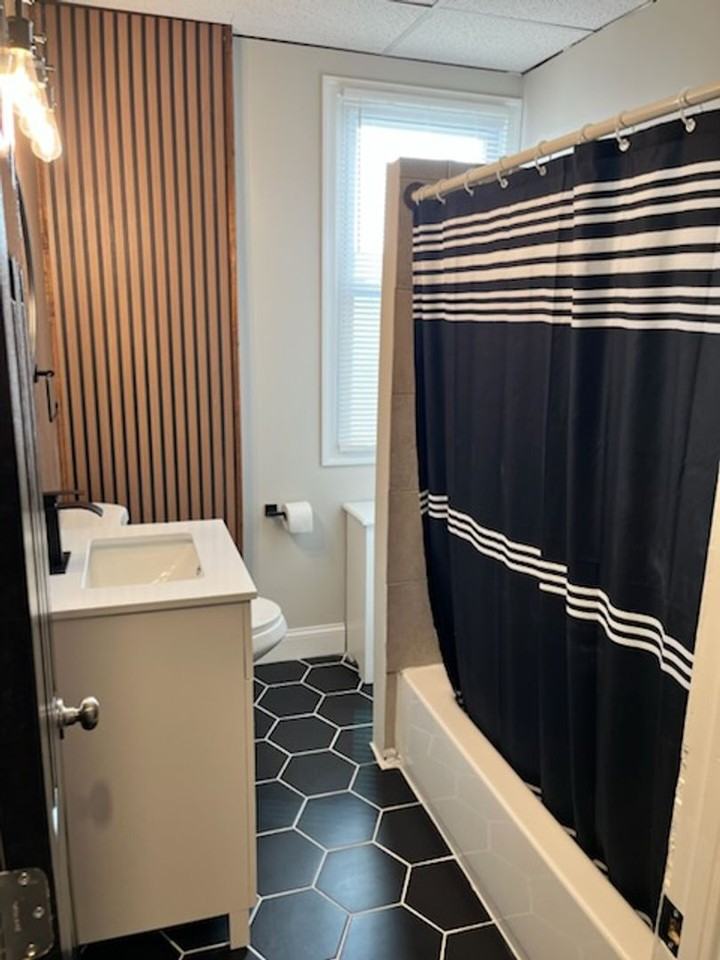 2635 Dickinson St - Photo 5 of 18