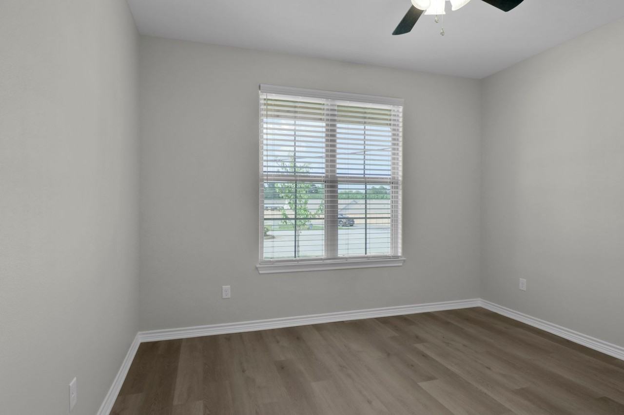 3061 Guinn Farms Rd - Photo 5 of 29