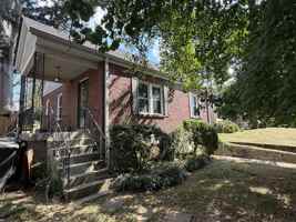 featured image of 2002 Mcgavock Pike #1