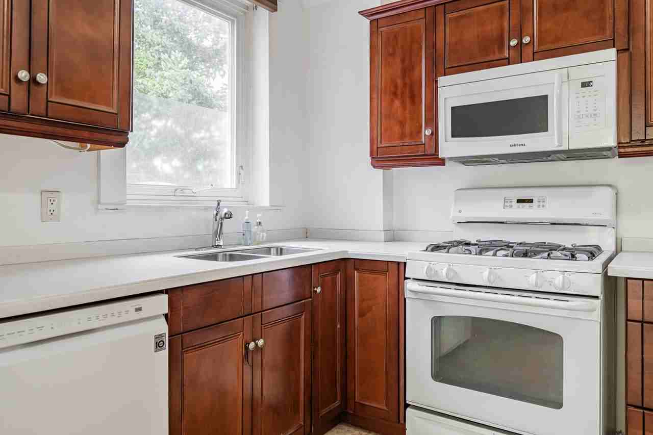 12 Sibley Avenue - Photo 2 of 20