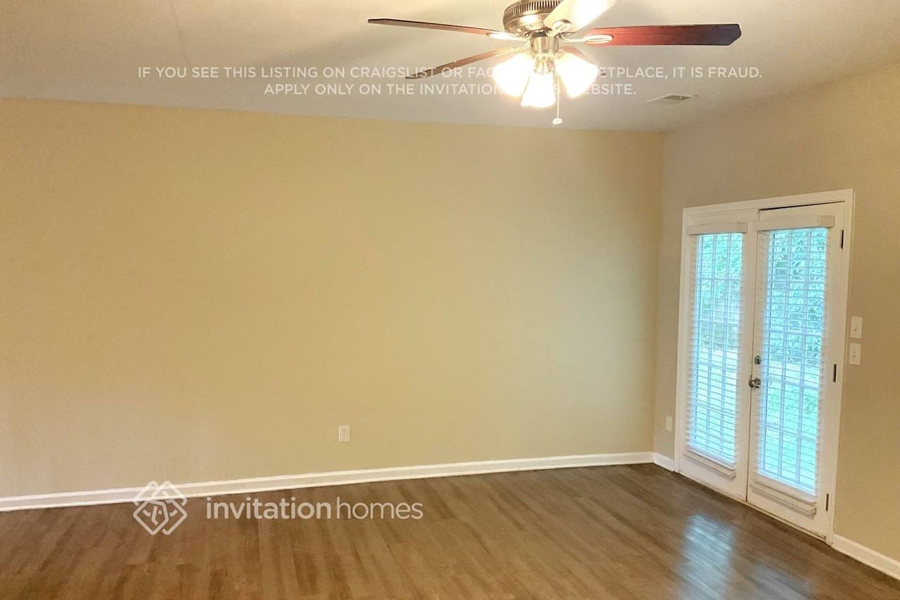 5072 Windsor Forrest Ln - Photo 4 of 26