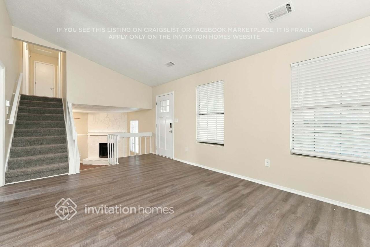1908 Sailcloth St - Photo 5 of 18