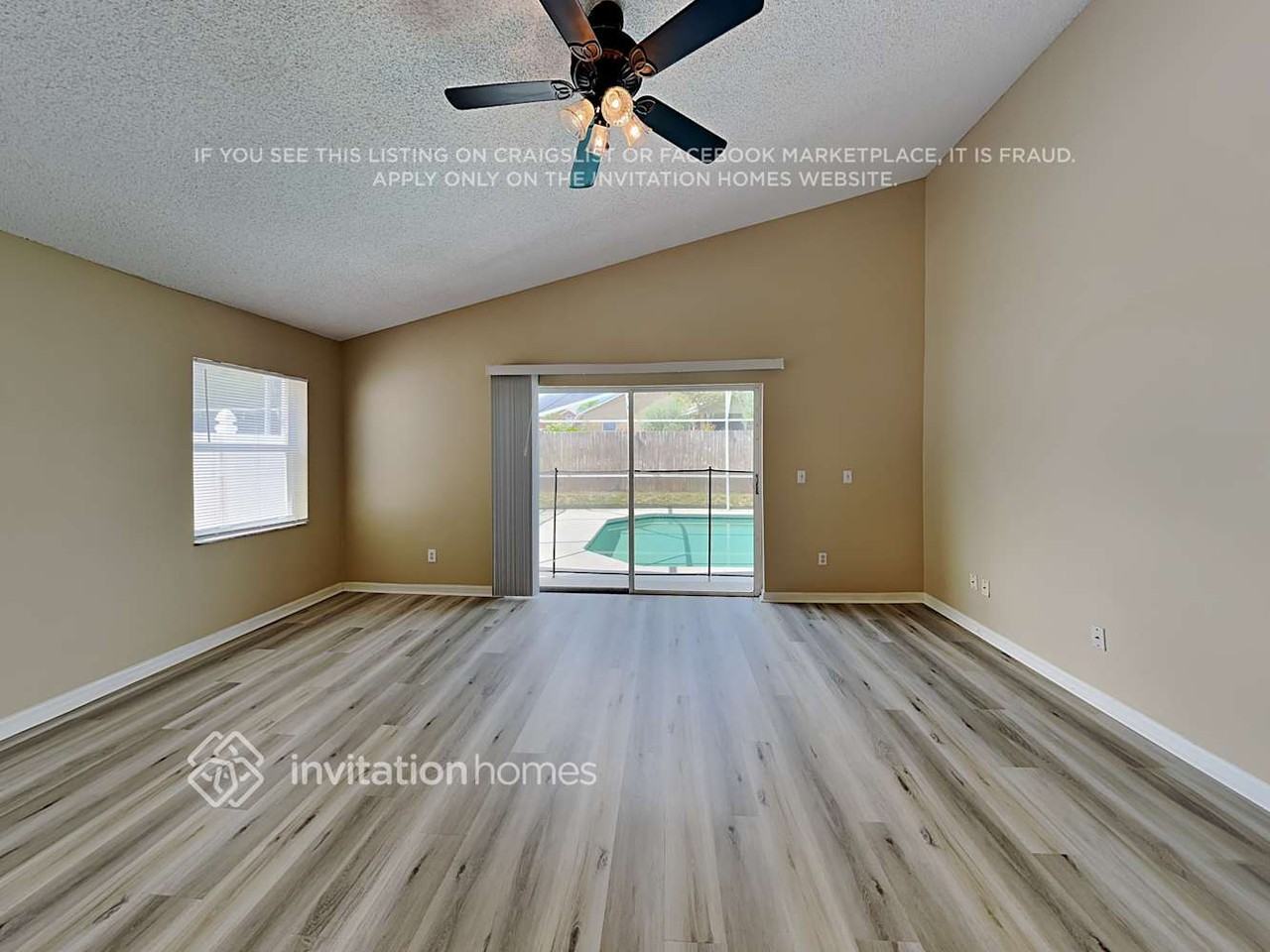 408 Riggs Cir - Photo 3 of 20