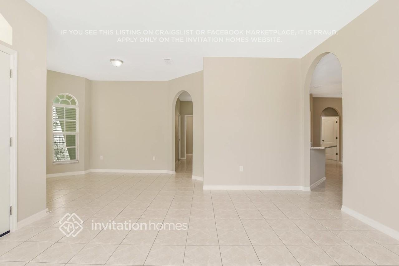 21 Sawfish Ct - Photo 5 of 37