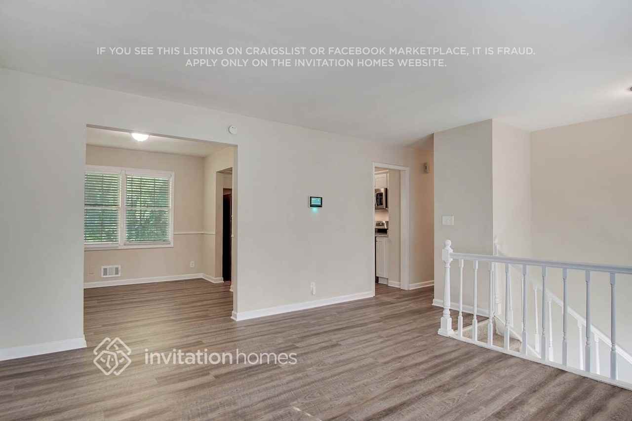 4424 Malibu Dr - Photo 4 of 24