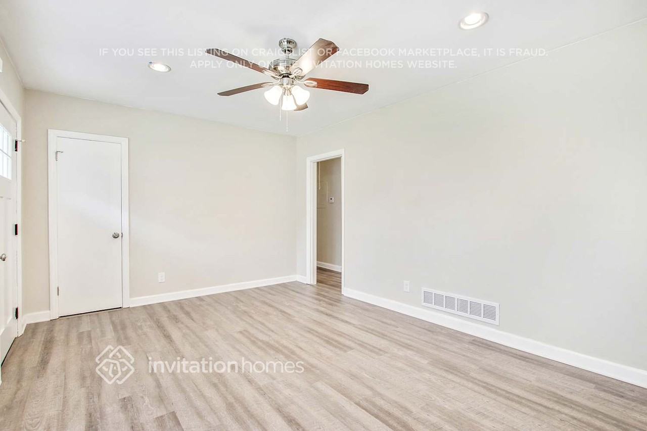 1620 Flintwood Dr Se - Photo 5 of 21