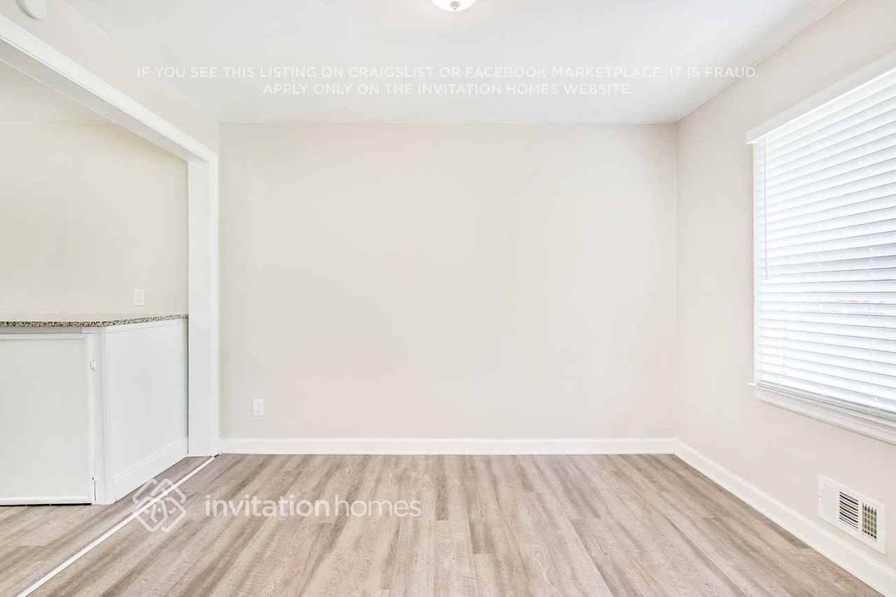 1620 Flintwood Dr Se - Photo 6 of 21