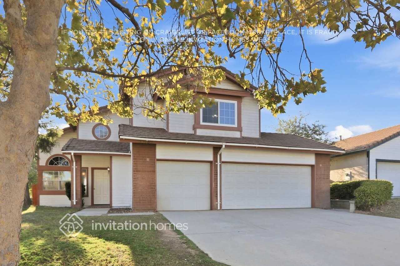 35189 Pashal Pl - Photo 2 of 18