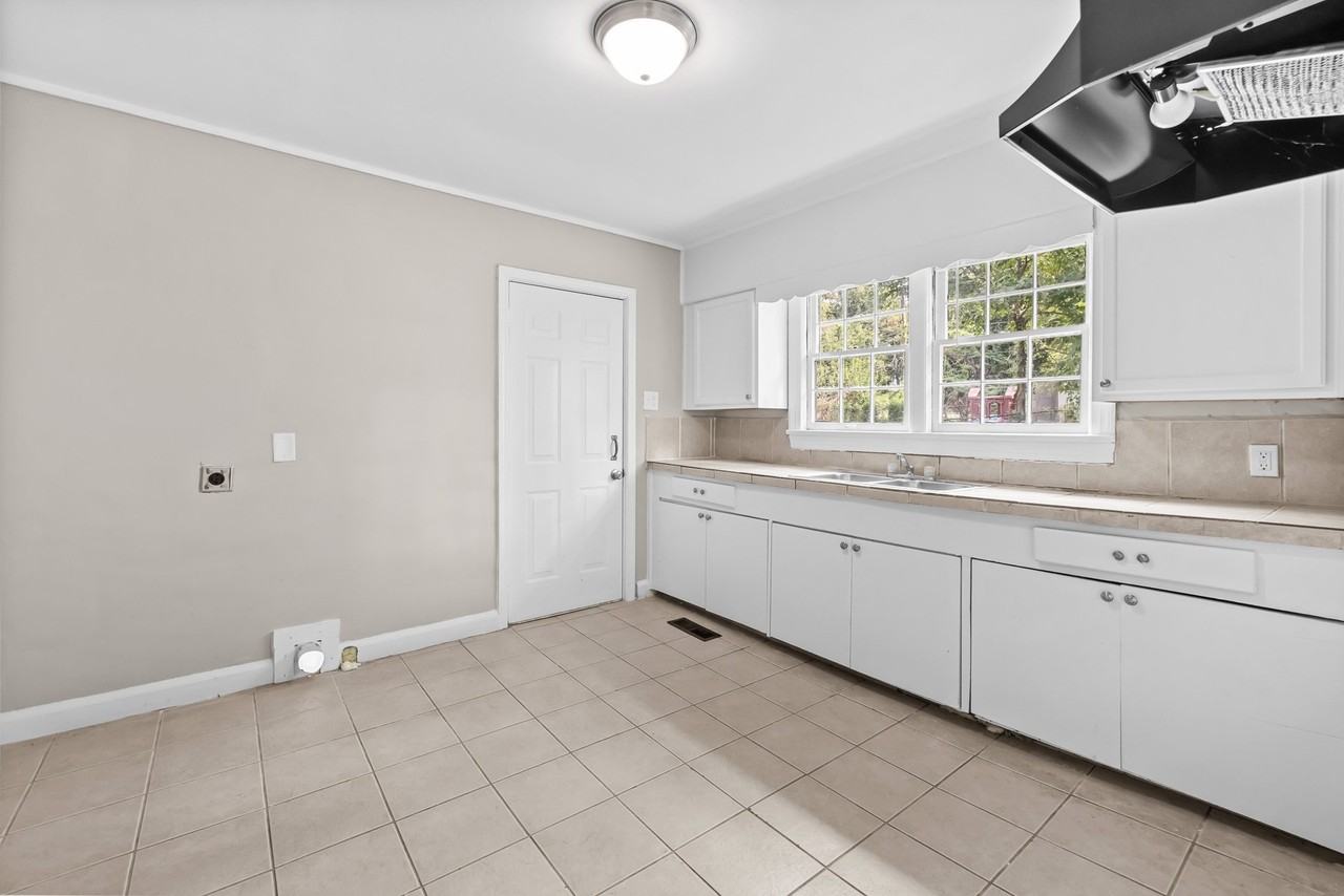 7205 2nd Ave S #1 - Photo 5 of 11