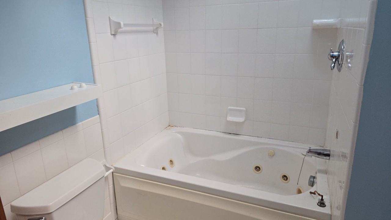 434 Gallup St #1 - Photo 4 of 10