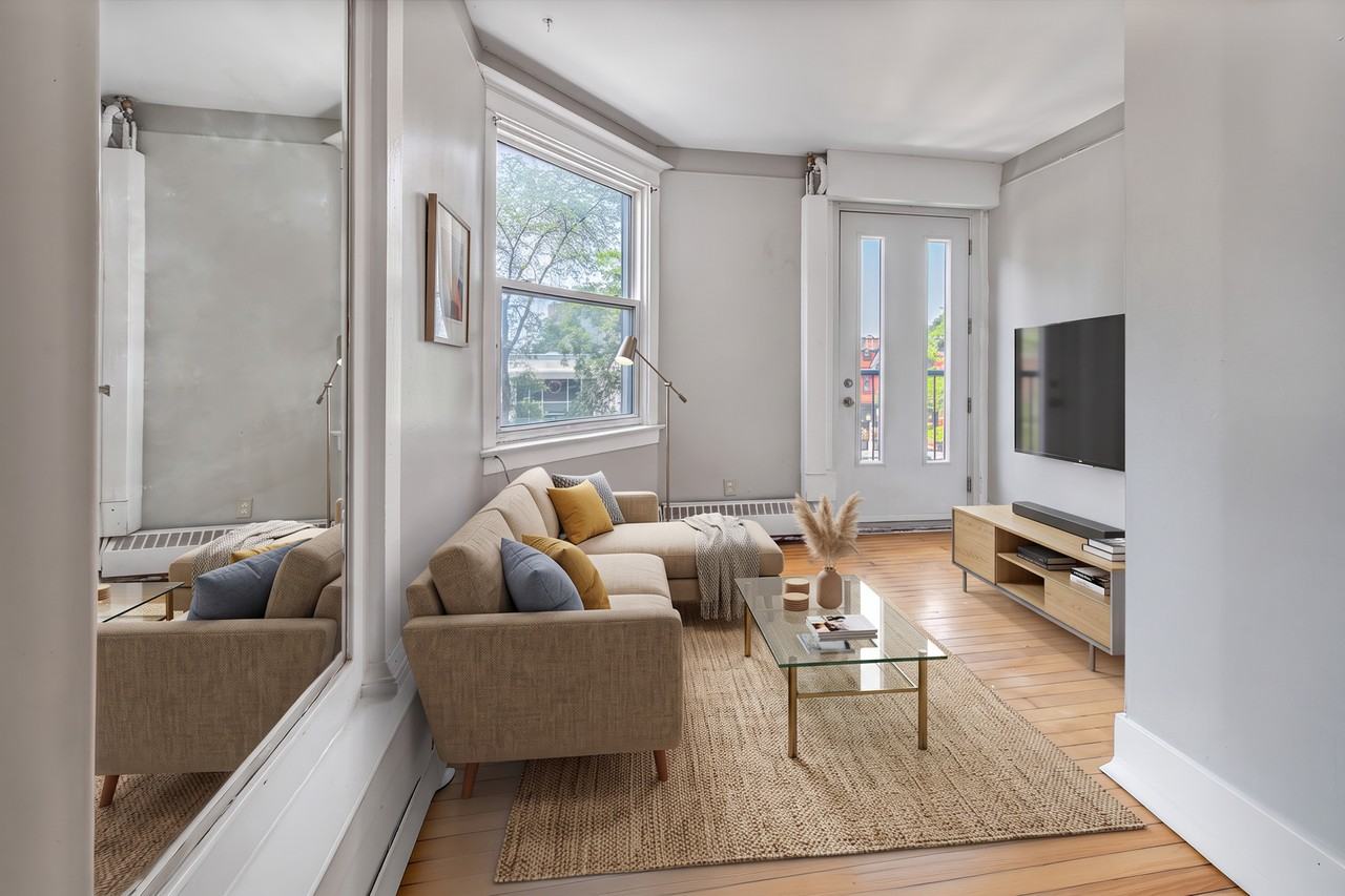 351 Elgin Street - Photo 3 of 18
