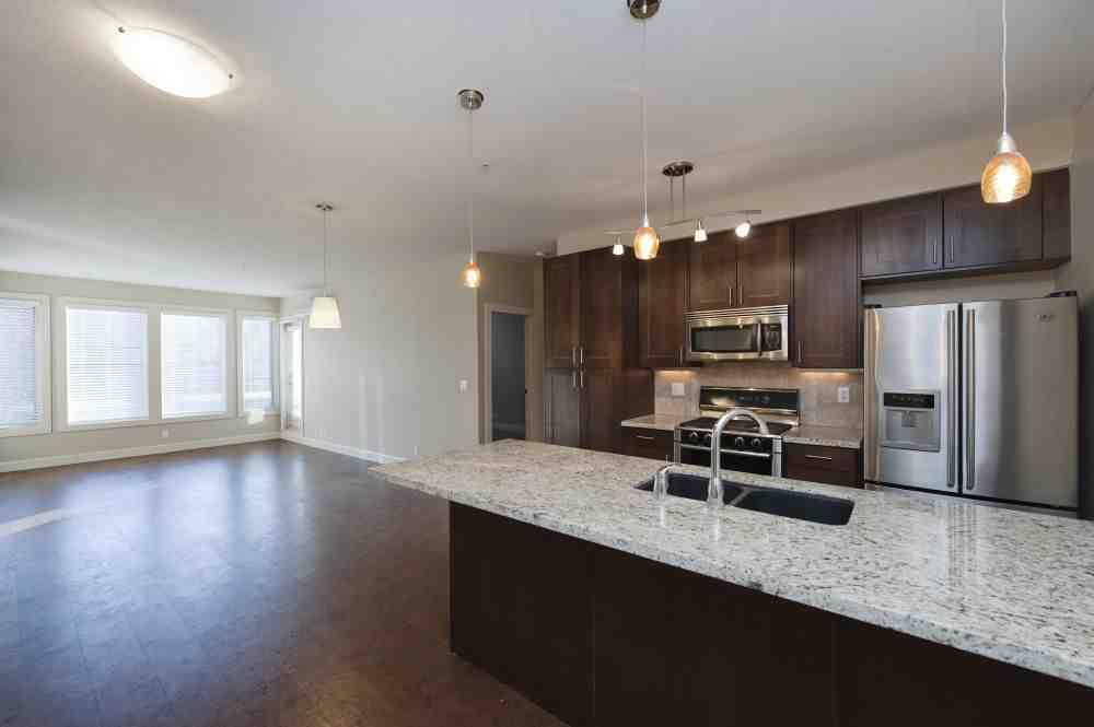 1321 - 1321 Kensington Close Nw - Photo 5 of 23