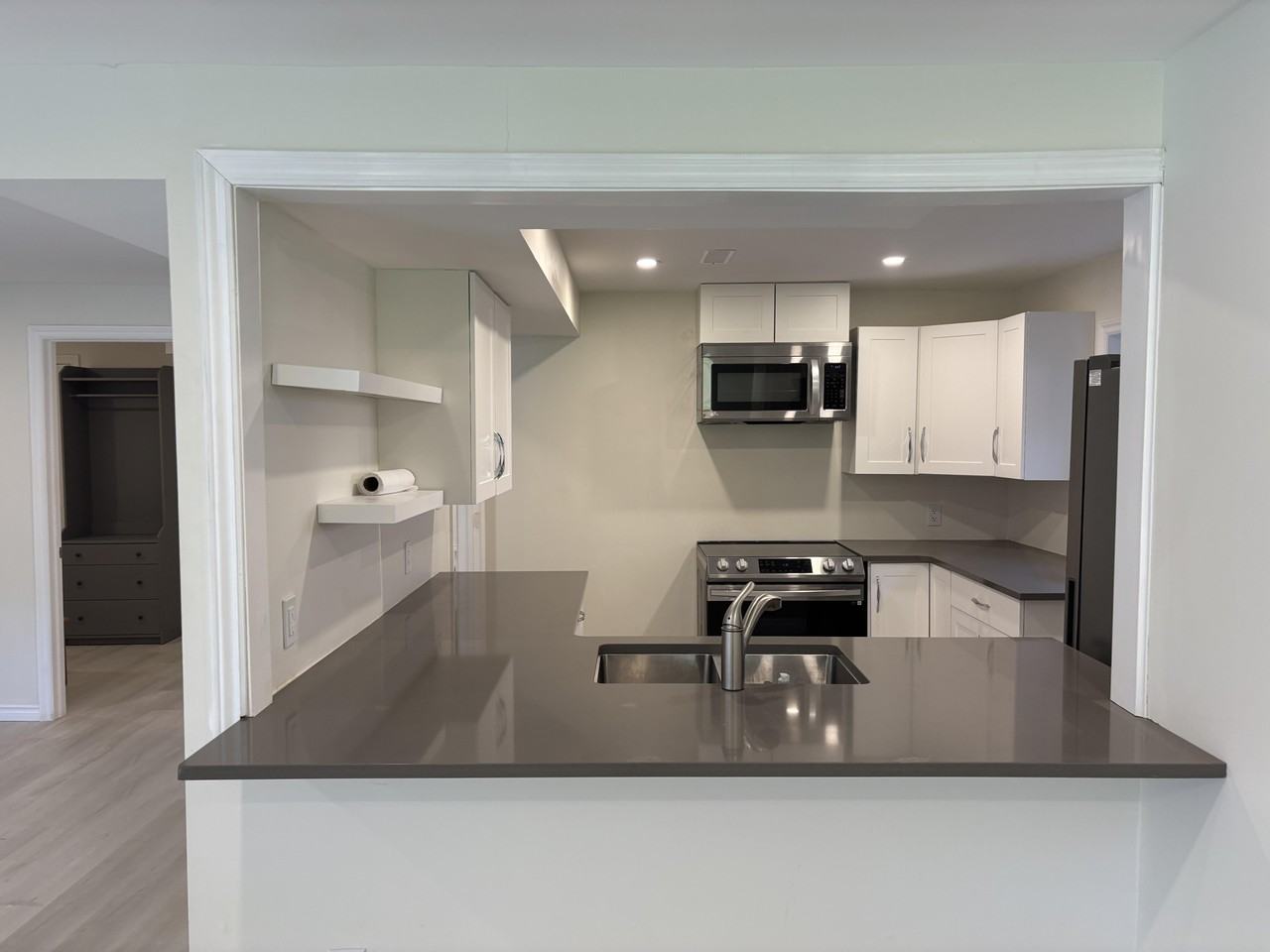 84 Ziraldo Rd - Photo 2 of 29