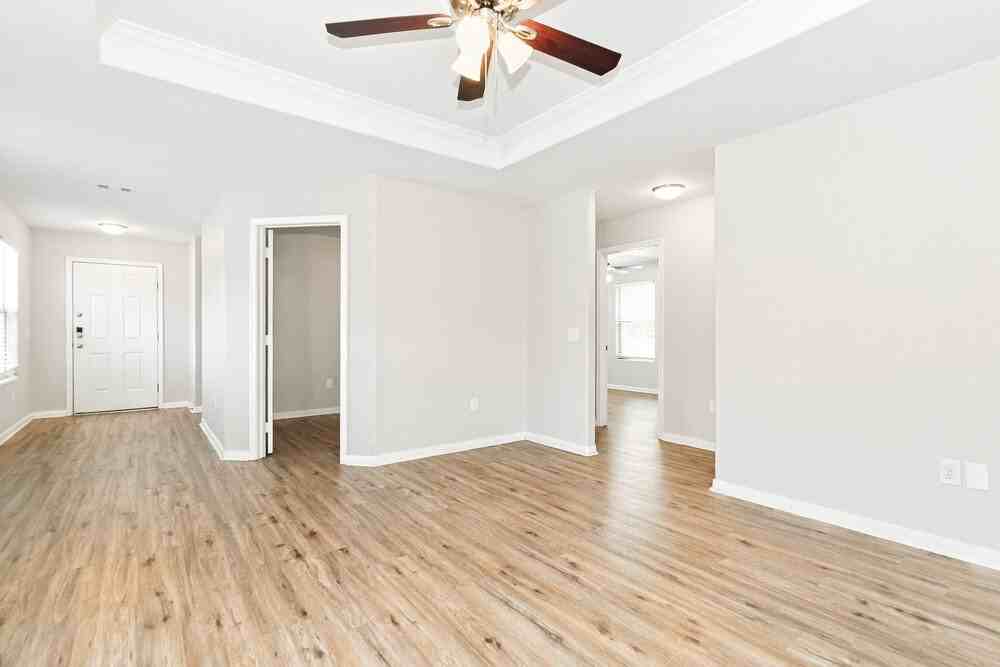 9927 Sanders Rose Ln - Photo 4 of 16