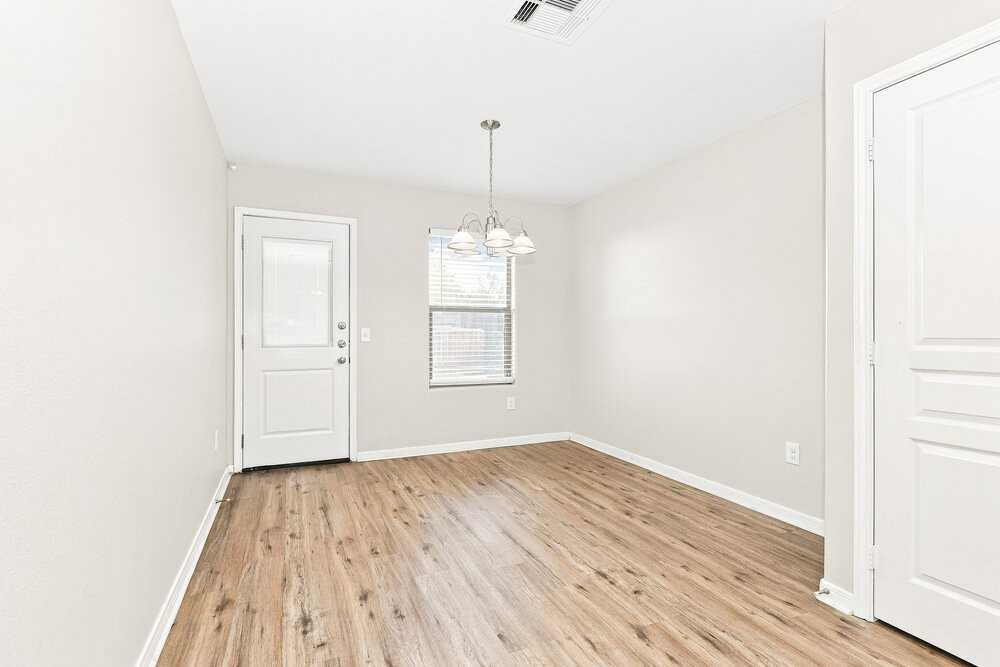9927 Sanders Rose Ln - Photo 6 of 16