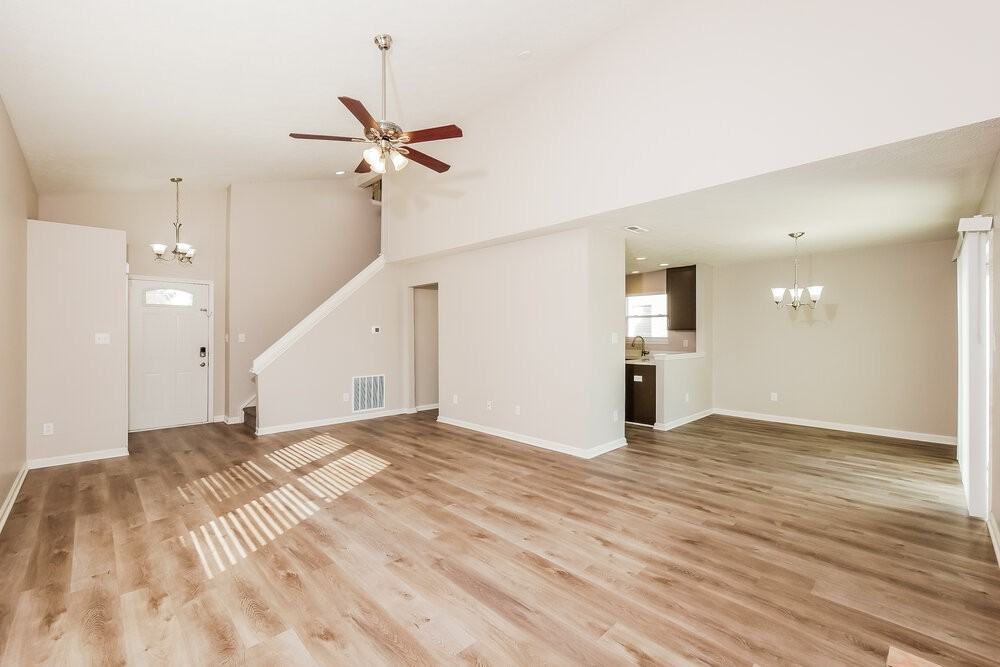 5723 Congressional Pl - Photo 6 of 17