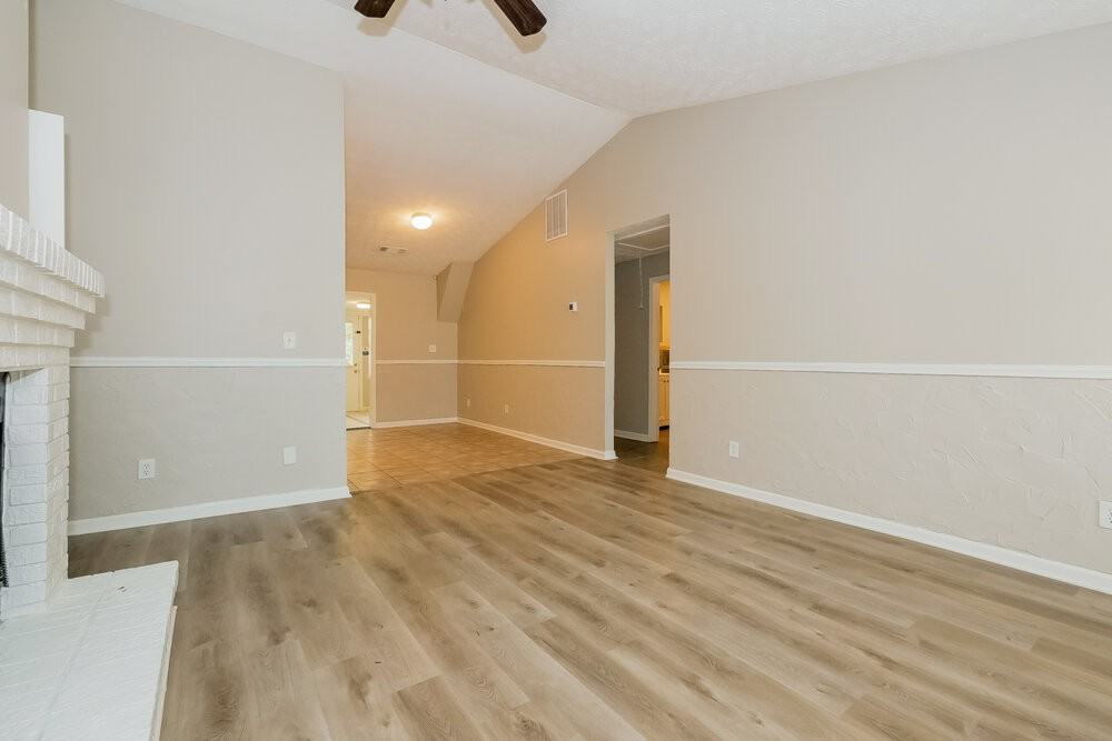 5293 Brentwood Rd - Photo 5 of 16
