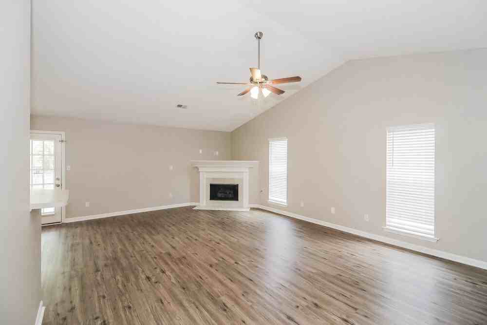 6465 White Hawk Ln - Photo 3 of 16