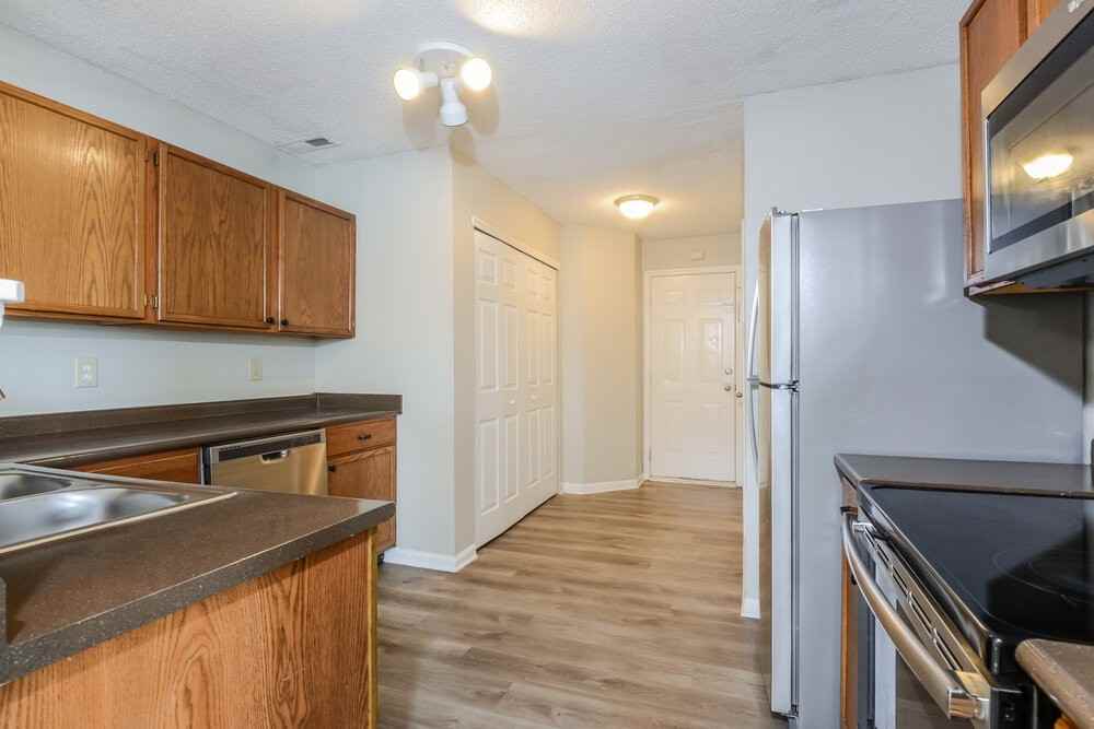 1206 Kenwood Dr - Photo 7 of 17
