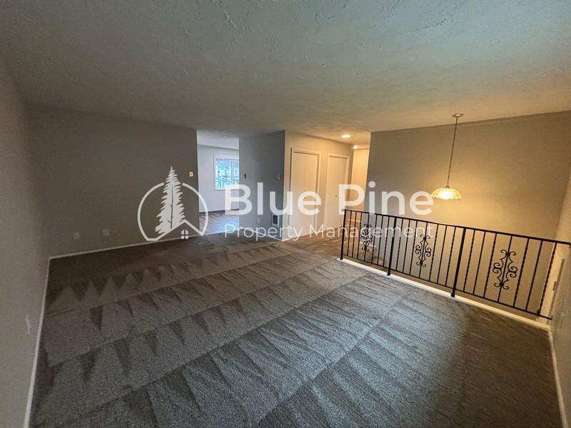 740 Garfield St #1 - Photo 4 of 17