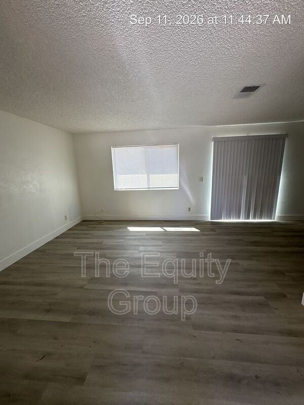 748 S Goddard St #D - Photo 2 of 18