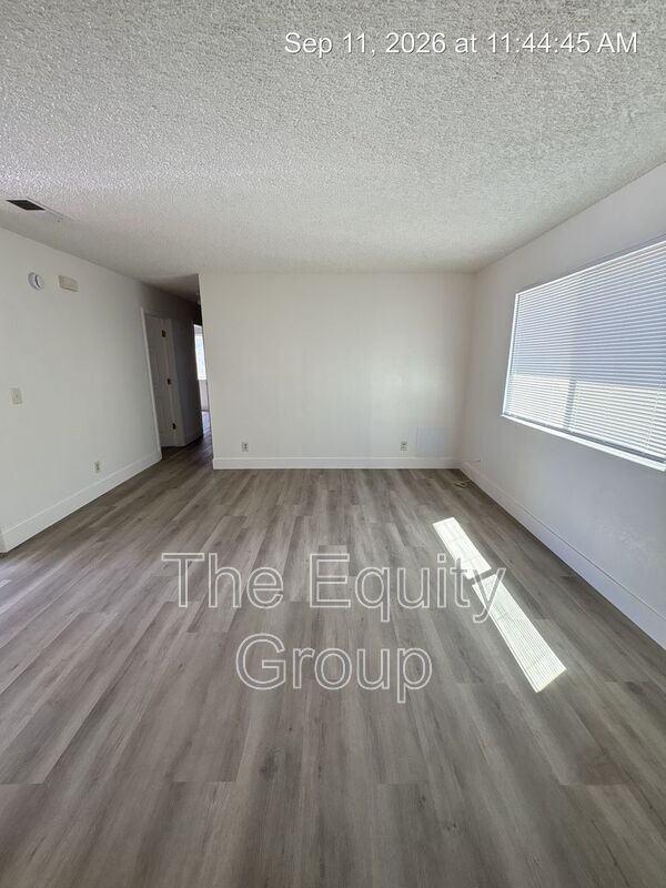 748 S Goddard St #D - Photo 3 of 18