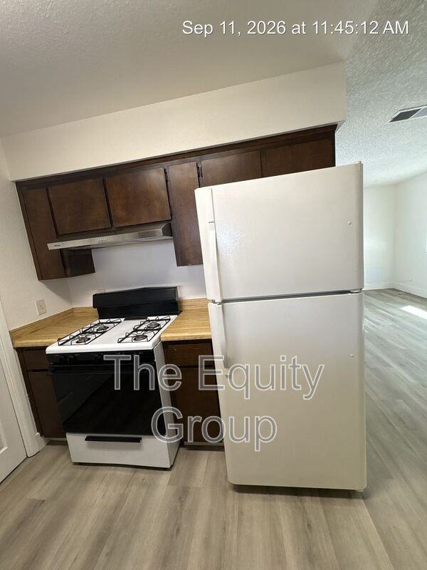 748 S Goddard St #D - Photo 6 of 18