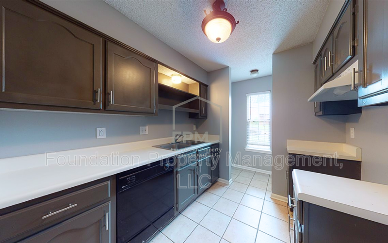 5535 Oak Branch Cir S - Photo 4 of 10