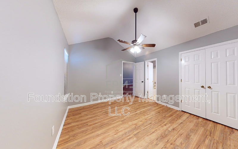 5535 Oak Branch Cir S - Photo 7 of 10