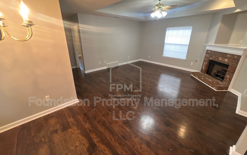 9115 Cinderhill Cv W - Photo 5 of 15