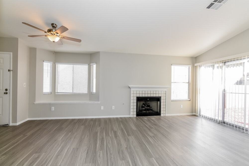 7122 Knoll View Dr - Photo 5 of 16