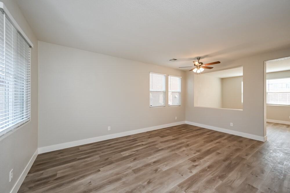 781 Connex Ct - Photo 4 of 17